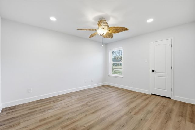 913 Ashland Court, Mansfield, TX 76063