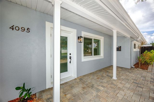 4095 LOCUST STREET NE, St Petersburg, FL 33703