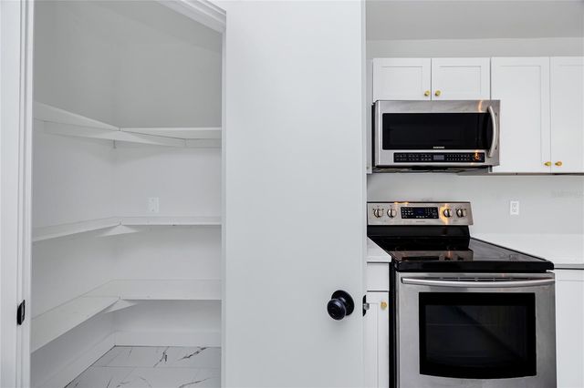 4095 LOCUST STREET NE, St Petersburg, FL 33703