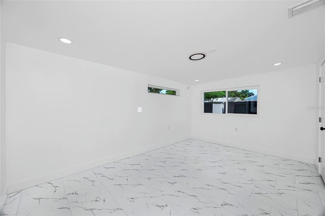 4095 LOCUST STREET NE, St Petersburg, FL 33703