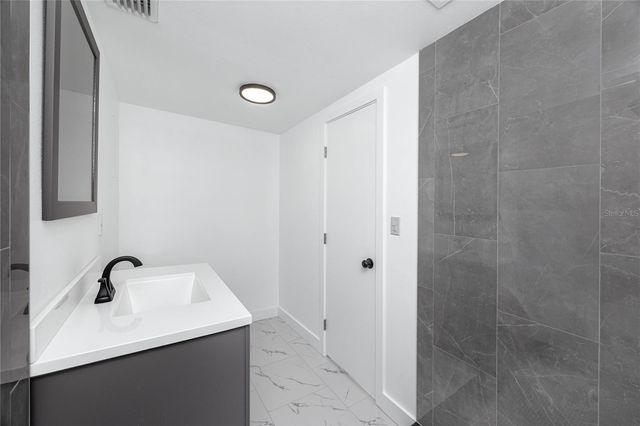 4095 LOCUST STREET NE, St Petersburg, FL 33703