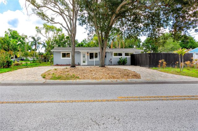 4095 LOCUST STREET NE, St Petersburg, FL 33703