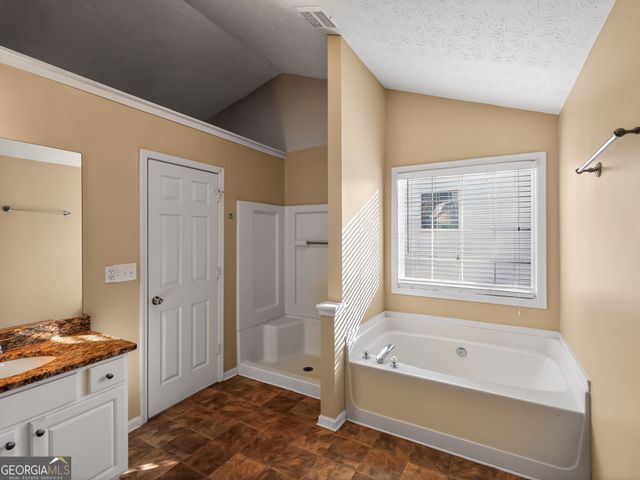 2382 Miller Oaks Circle, Decatur, GA 30035