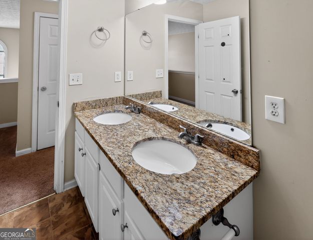 2382 Miller Oaks Circle, Decatur, GA 30035