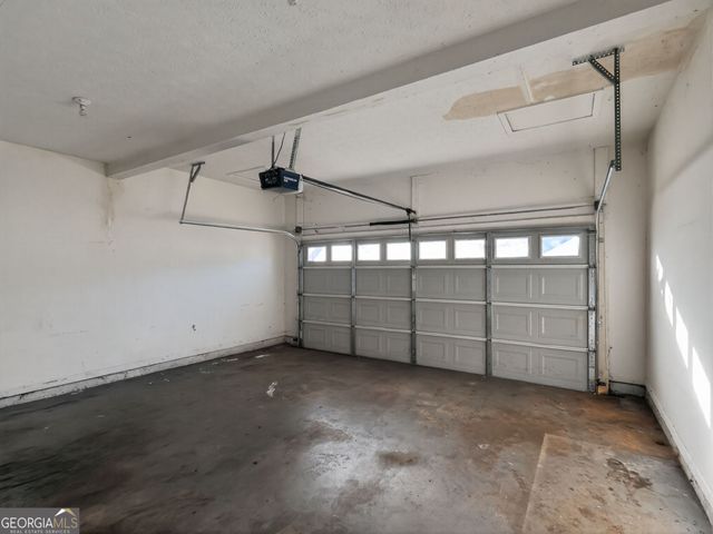 2382 Miller Oaks Circle, Decatur, GA 30035