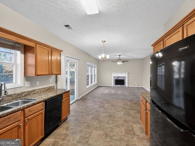 2382 Miller Oaks Circle, Decatur, GA 30035