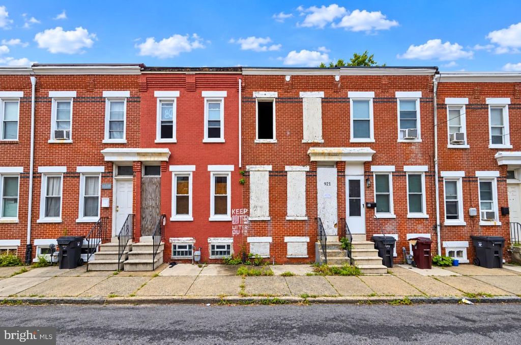 921 KIRKWOOD ST, WILMINGTON, DE 19801 — exterior