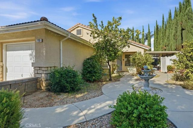 7430 Smokewood Road, Highland, CA 92346