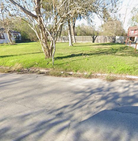 7831 Dixie Drive, Houston, TX 77087