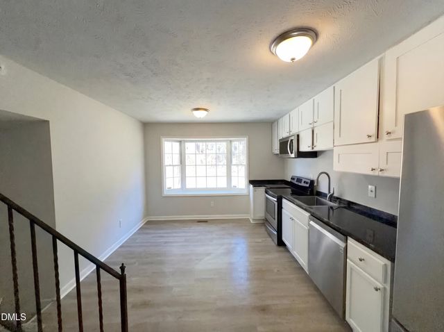 7594 Beverly Drive, Fayetteville, NC 28314