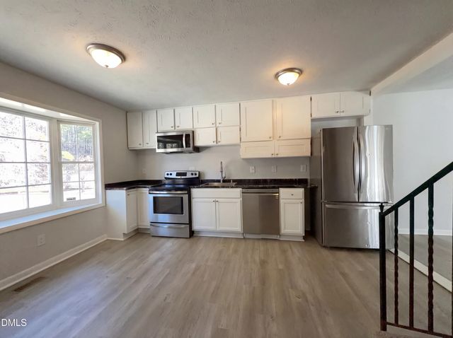 7594 Beverly Drive, Fayetteville, NC 28314