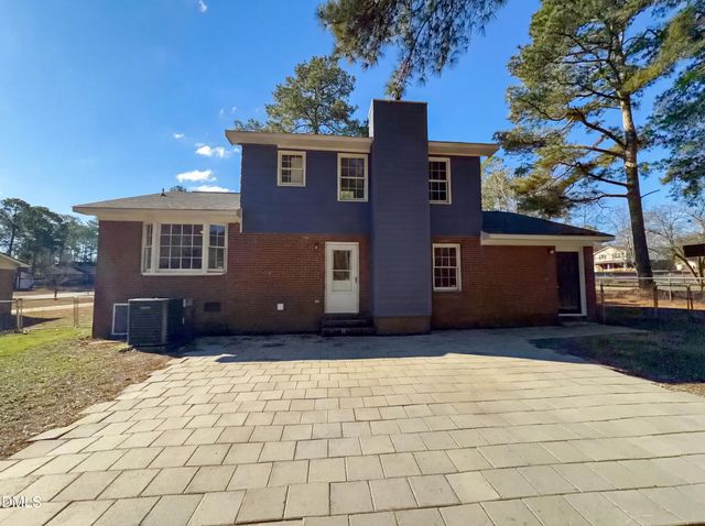 7594 Beverly Drive, Fayetteville, NC 28314