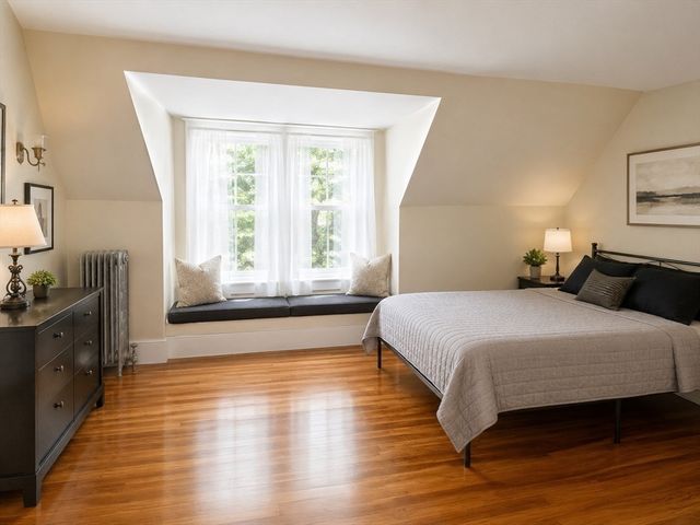 86 Bowdoin St, Springfield, MA 01109