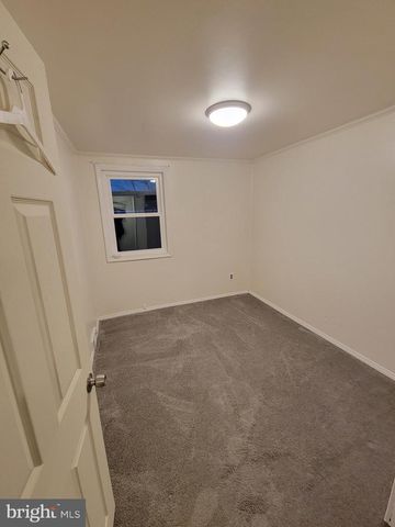 1539 SUMMIT ST, Linwood, PA 19061