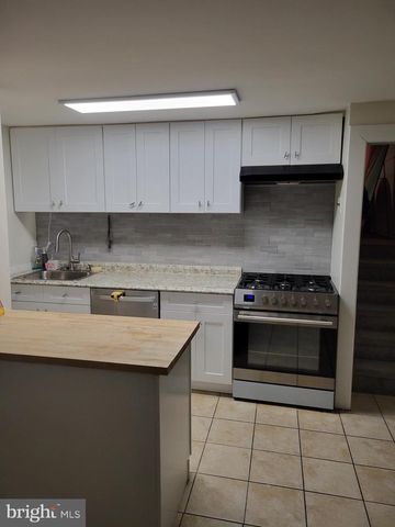 1539 SUMMIT ST, Linwood, PA 19061