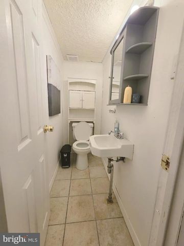 1539 SUMMIT ST, Linwood, PA 19061