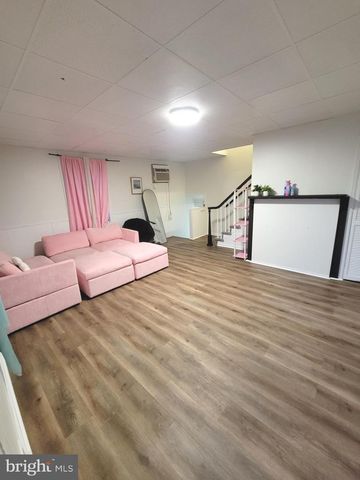 1539 SUMMIT ST, Linwood, PA 19061