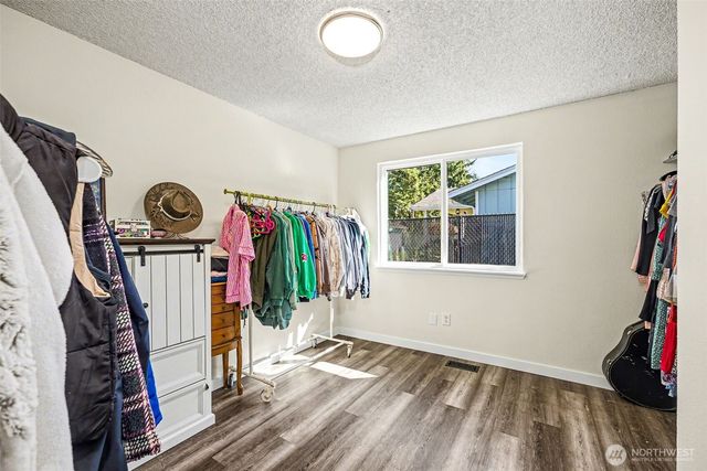 12211 109th Avenue Ct E, Puyallup, WA 98374