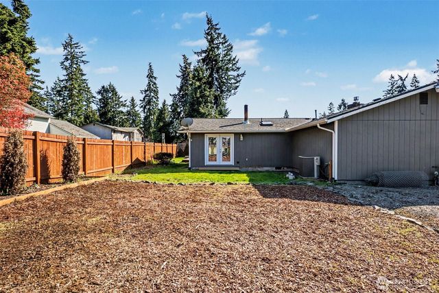 12211 109th Avenue Ct E, Puyallup, WA 98374