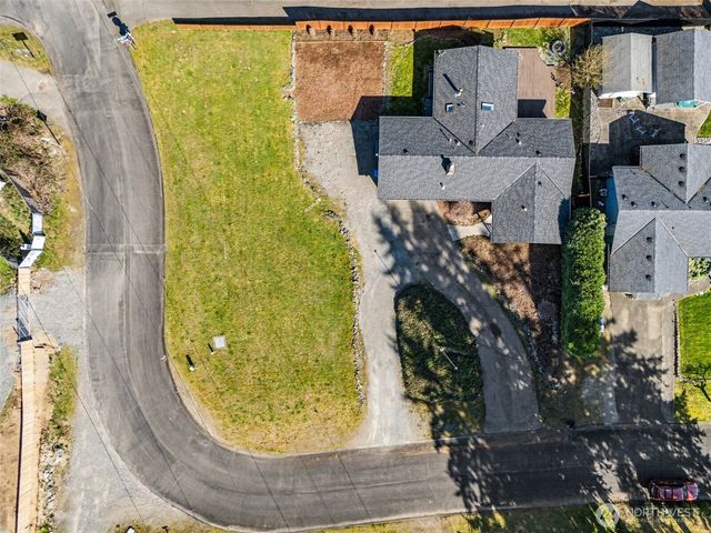 12211 109th Avenue Ct E, Puyallup, WA 98374