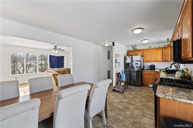 4430 State Route 94, Florida, NY 10921