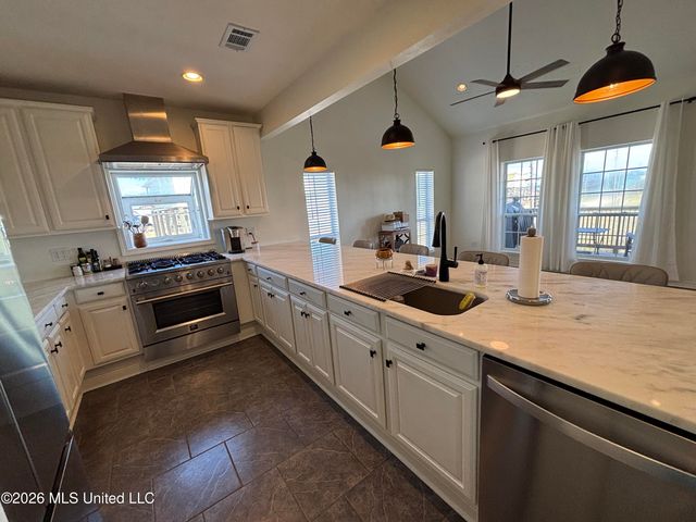 4003 Kyushu Street, Bay Saint Louis, MS 39520