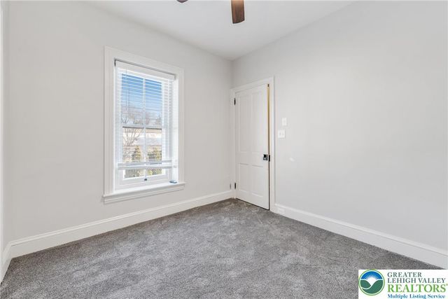 240 Franklin 2, Alburtis Boro, PA 18011