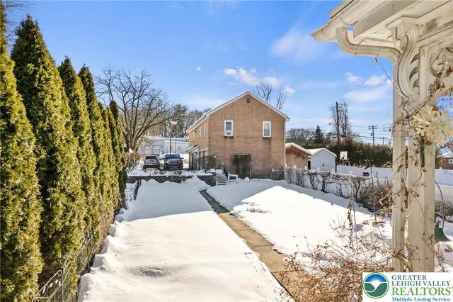 240 Franklin 2, Alburtis Boro, PA 18011