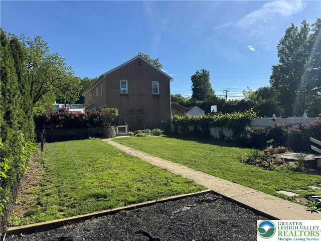 240 Franklin 2, Alburtis Boro, PA 18011