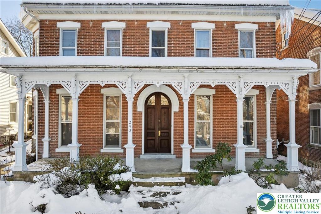 240 Franklin 2, Alburtis Boro, PA 18011