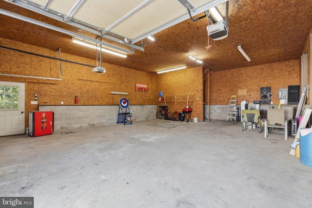6870 HAWKINS GATE RD, La Plata, MD 20646