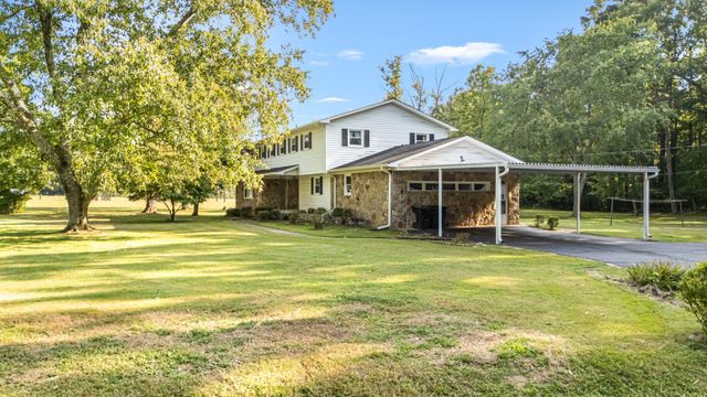 307 Golf Club Ln, Tullahoma, TN 37388
