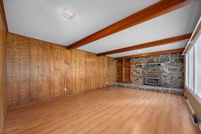 307 Golf Club Ln, Tullahoma, TN 37388