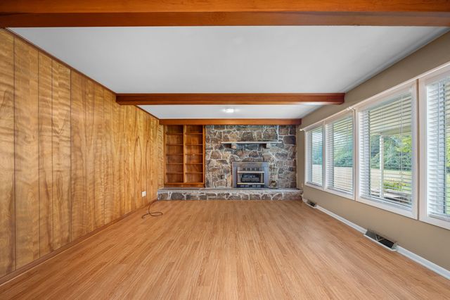 307 Golf Club Ln, Tullahoma, TN 37388