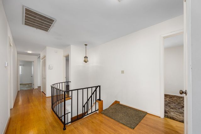 307 Golf Club Ln, Tullahoma, TN 37388