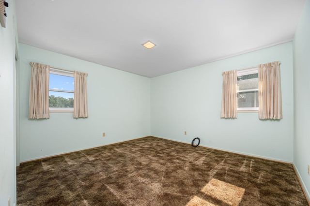 307 Golf Club Ln, Tullahoma, TN 37388