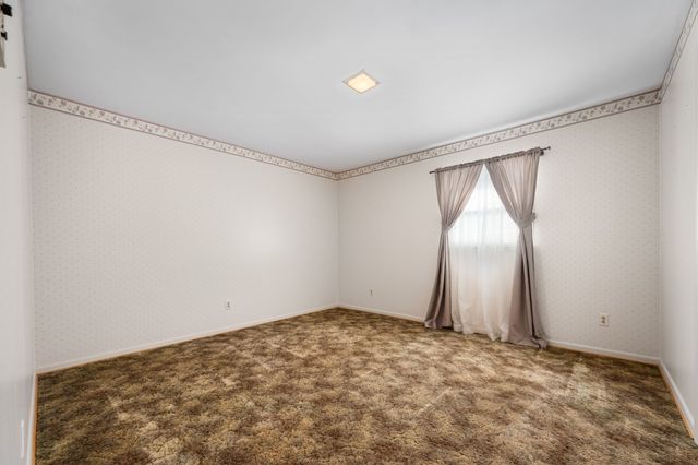 307 Golf Club Ln, Tullahoma, TN 37388