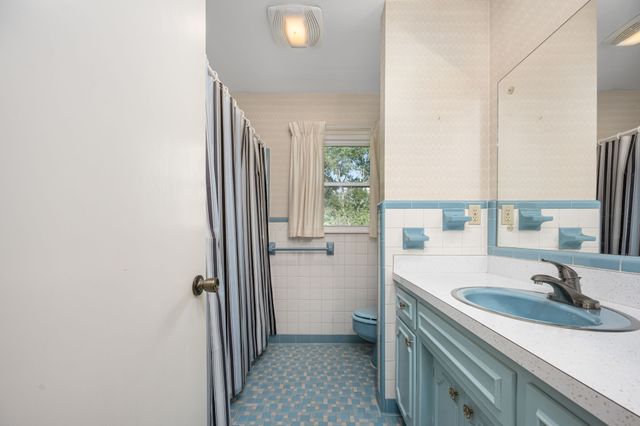 307 Golf Club Ln, Tullahoma, TN 37388