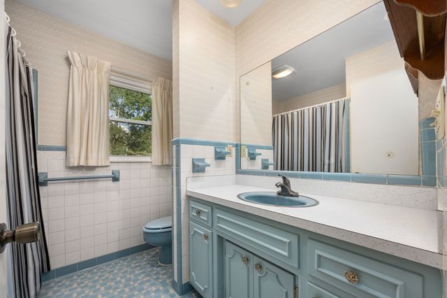 307 Golf Club Ln, Tullahoma, TN 37388