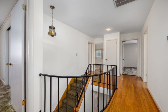 307 Golf Club Ln, Tullahoma, TN 37388