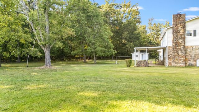 307 Golf Club Ln, Tullahoma, TN 37388