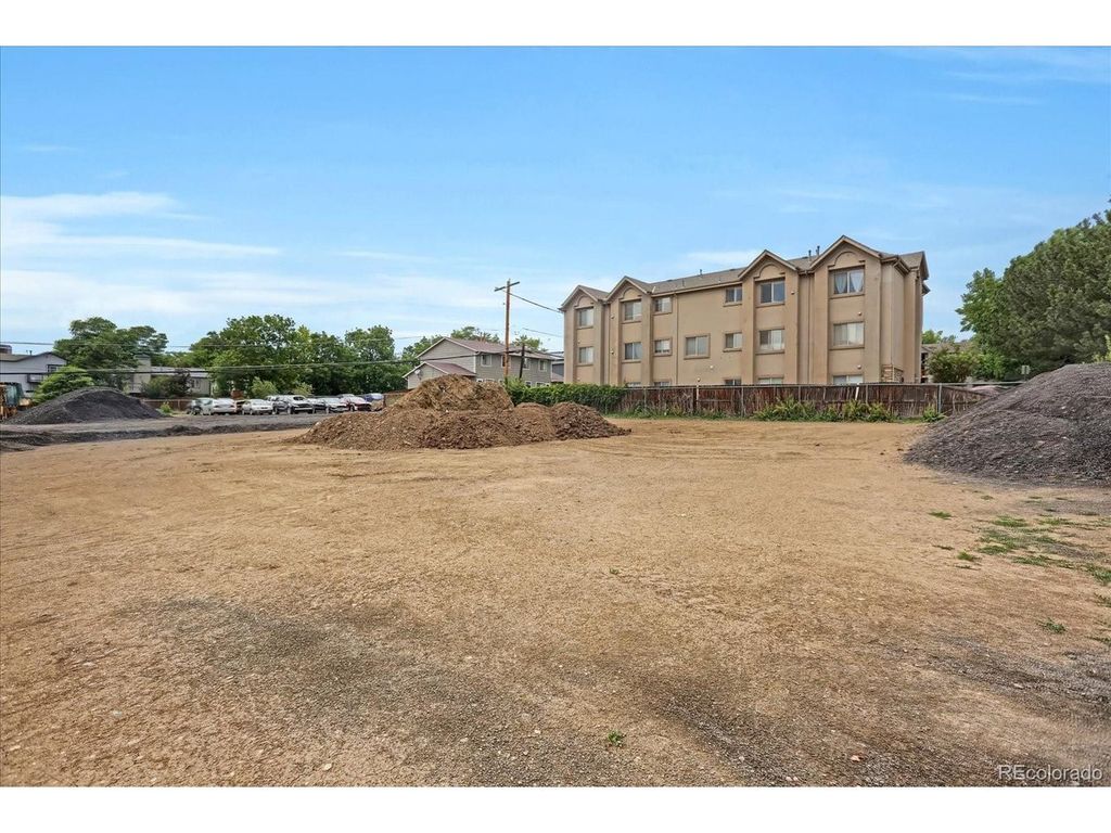 8507 S Reed St, Littleton, CO 80128