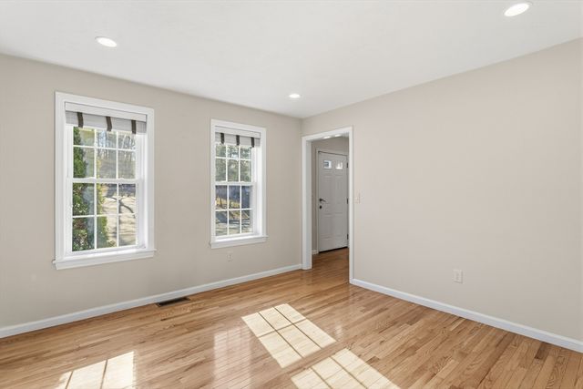 36 Norwood Ave, Ayer, MA 01432