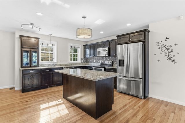 36 Norwood Ave, Ayer, MA 01432