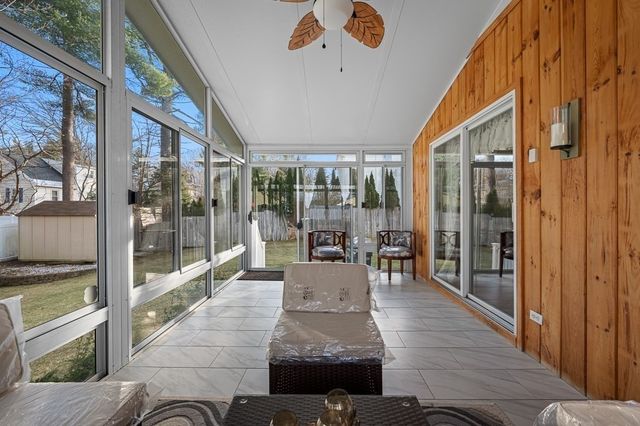 95 Loiselle Ave, Fitchburg, MA 01420