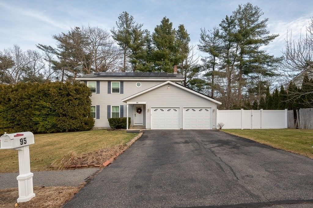 95 Loiselle Ave, Fitchburg, MA 01420