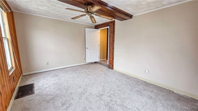 15 Pleasant Street, Auburn, NY 13021