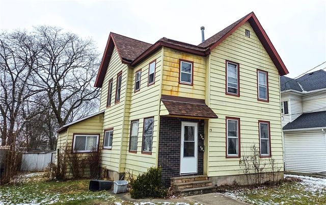15 Pleasant Street, Auburn, NY 13021