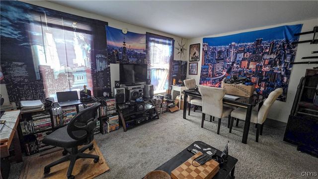 15 Pleasant Street, Auburn, NY 13021