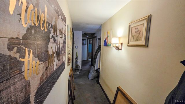 15 Pleasant Street, Auburn, NY 13021